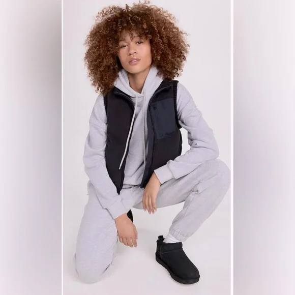 NWT Sweaty Betty Venture Padded Fleece Gilet Vest Size Large $168 - Picture 6 of 9